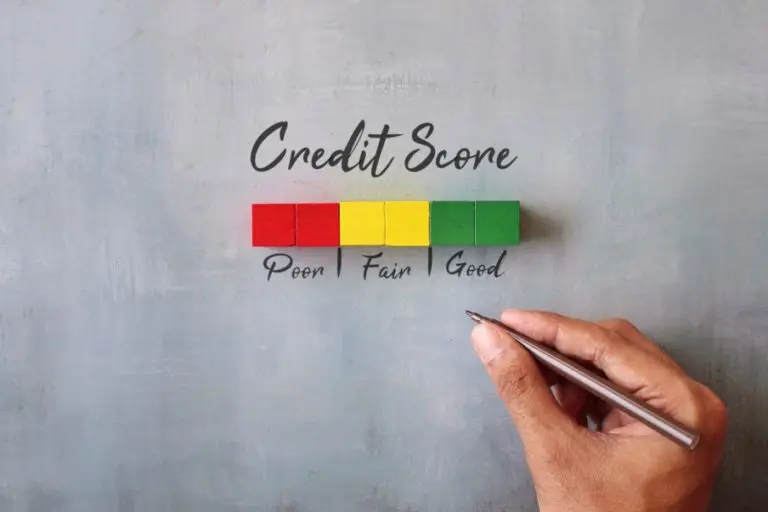 Credit Score where Red means Poor, Yellow means Fair and Green means Good